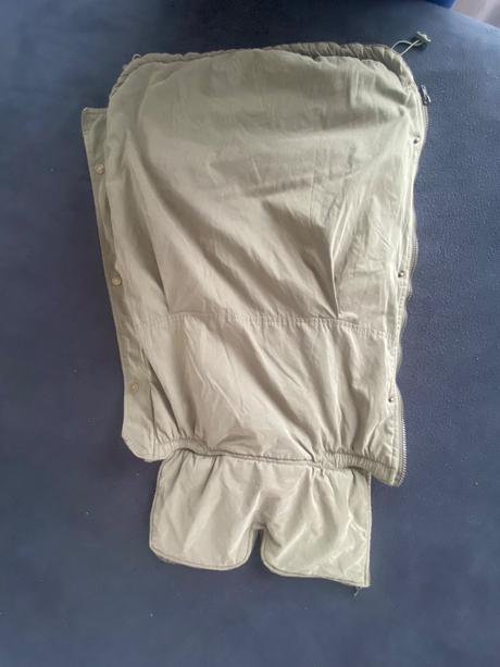 Bunda na nosenie / bunda so vsadkou / parka, 40