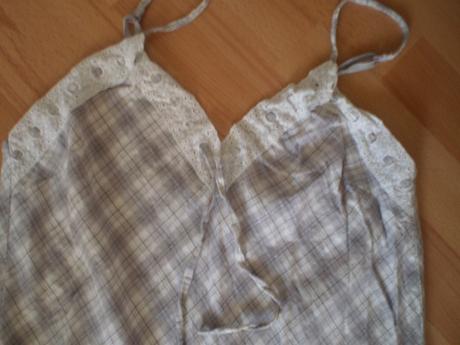 2 šaty , hollister +h&m cena spolu, m