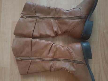 Čižmy 36, clara barson,36