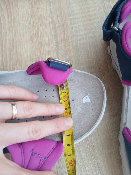 Nové sandále, protetika,37