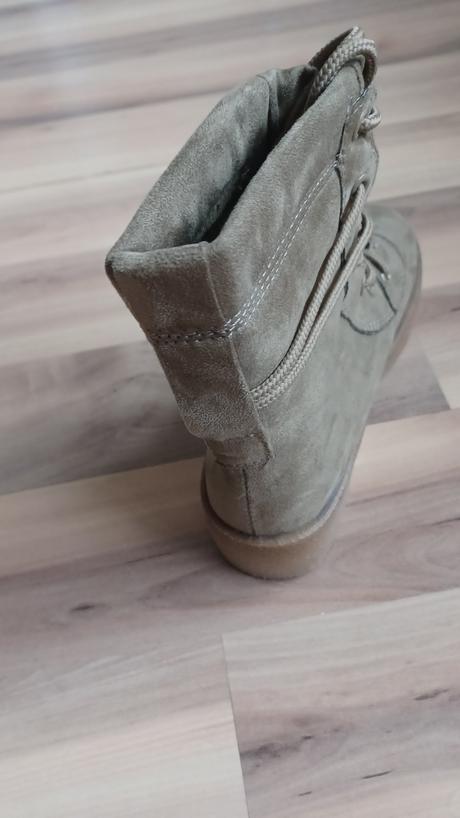 Khaki šnurovacie topánky, 36