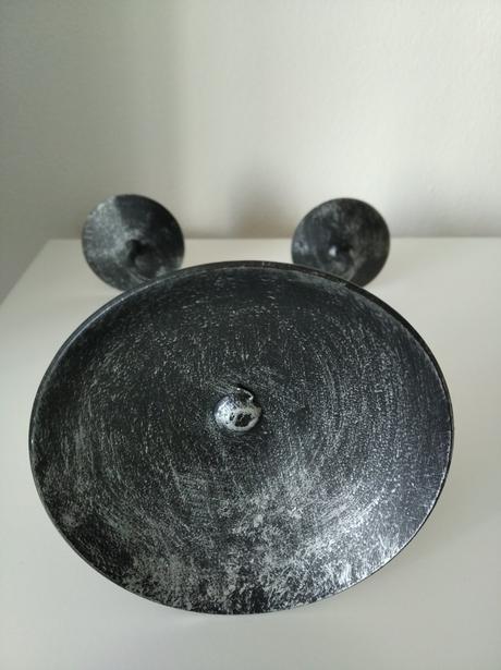 Kovový dvoj- svietnik,