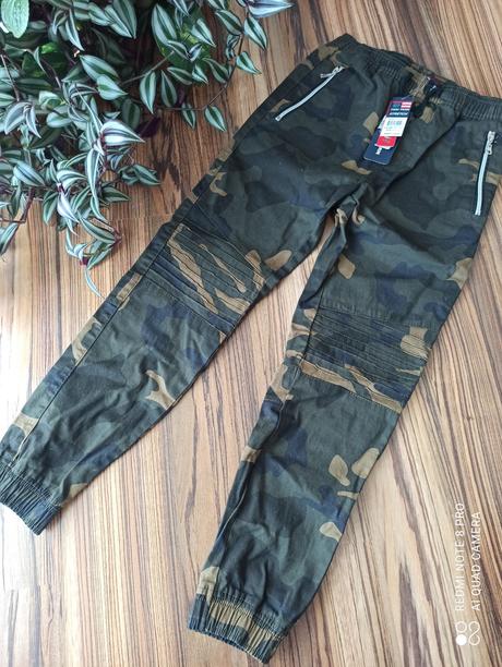 Maskáčové nohavice v. 146, 146