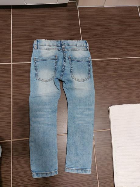 Dievčenské rifle 104, dopodopo,104