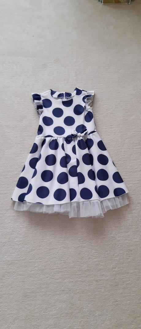 Šaty bodkované, 128