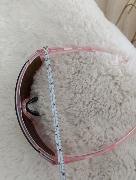 Športové slnečné okuliare, 