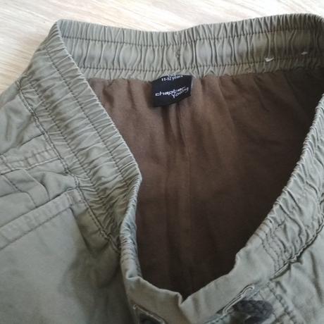 Maskáčové nohavice v. 152, chapter young,152