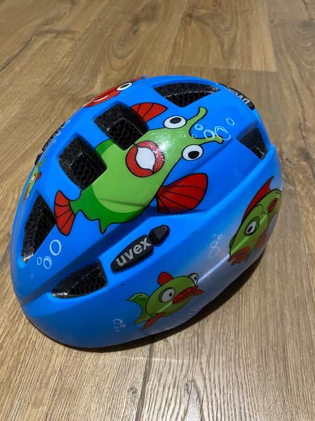 Cyklisticka prilba uvex, xs