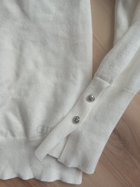 Svetrík guess veľkosť m, guess,m