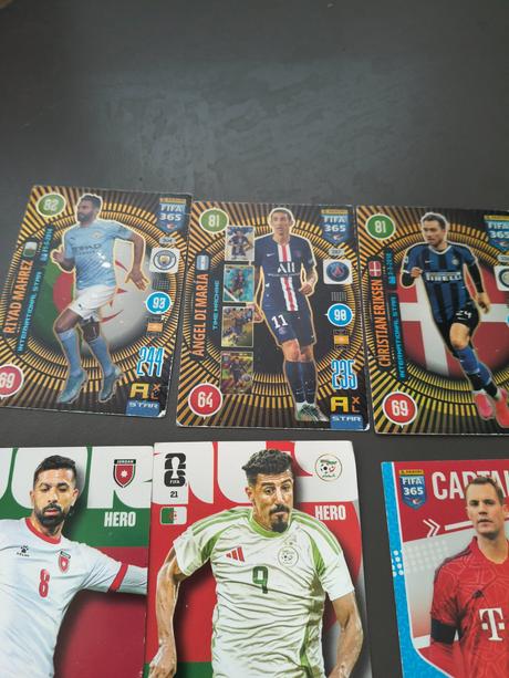 Futbalové kartičky, 