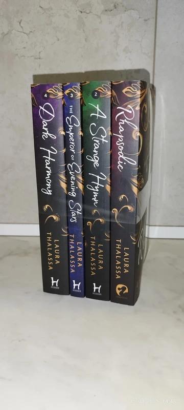 Laura thalassa - bargainer series, 