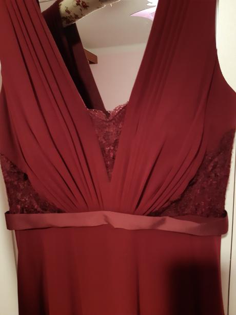 Dlhé spoločenské šaty, 34