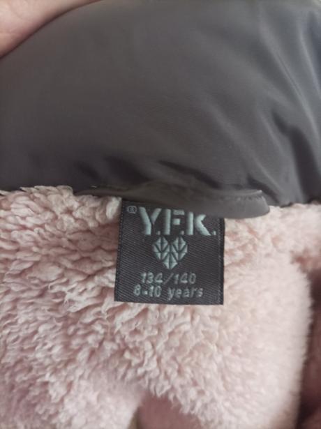 Dievčenská zimná bunda, 134