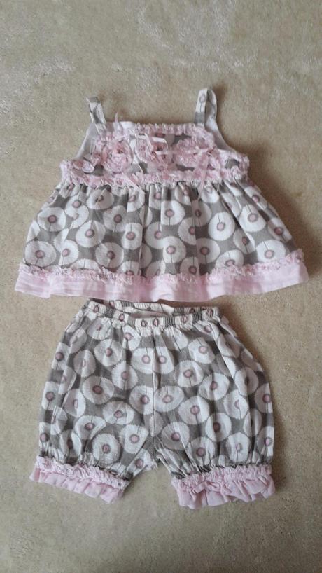 Tielko so šortkami, 62