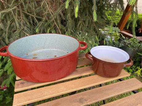 Staré smaltované hrnce 2 ks ( sada ), 