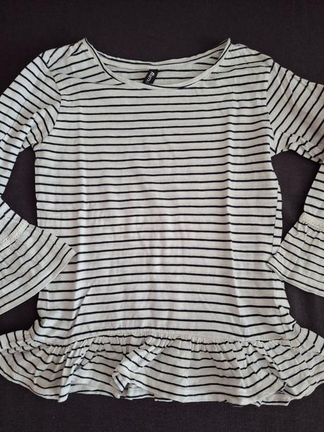 Dievčenské tričká., 152