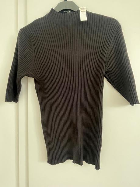 Elastický vrúbkovaný top so stojačikom, lindex,xl