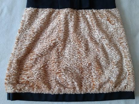 Zaujímavé šaty, 140