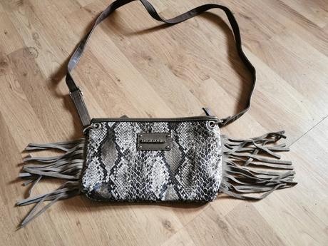 Kabelka, david jones