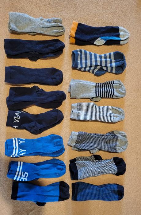 15 párov ponožiek velk. 23-26, 23