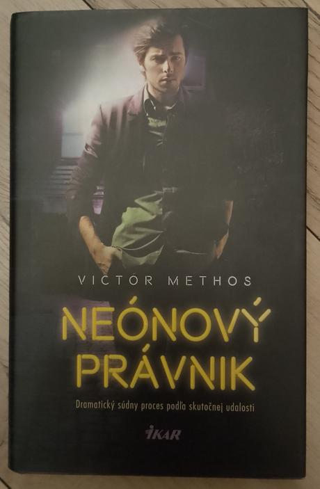 Kniha neónový právnik,