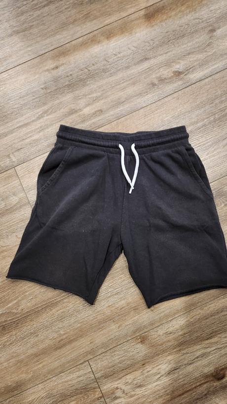 Kraťasy, reserved,128