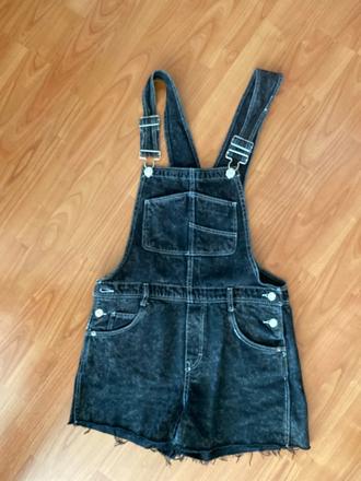 Riflove kratasy na traky, bershka,32