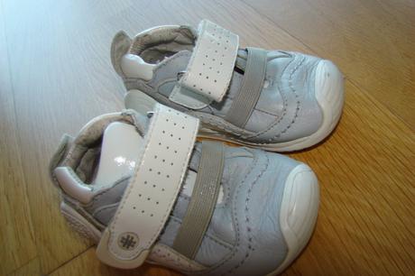 Topánočky biomecanics, 18