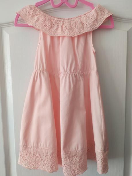 Šaty 104, lupilu,104