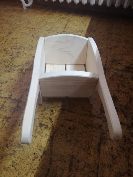 Malý drevený fúrik / darčekový kôš / kvetináč,