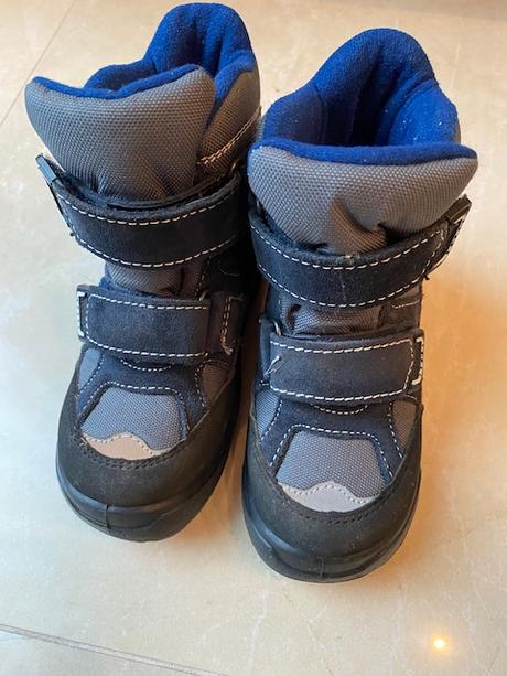 Zimne čizmy, 28