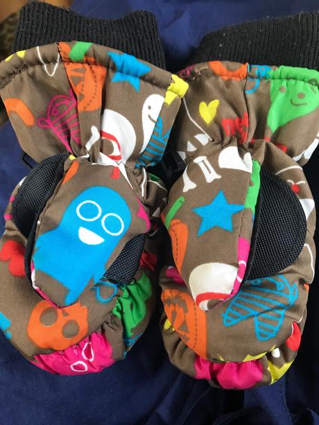 Rukavice palčiaky, 86