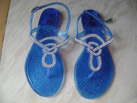 Krasne modré sandalky, 38