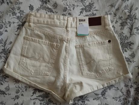 Biele šortky, pepe jeans,s