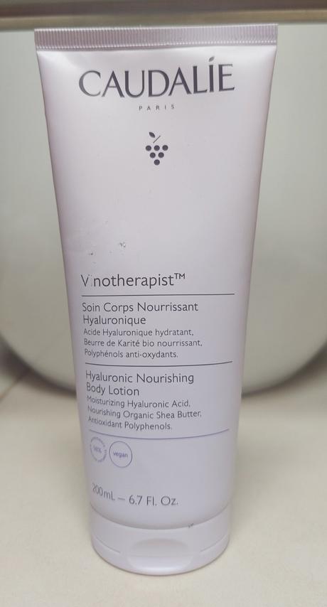 Nove kremy caudalie,