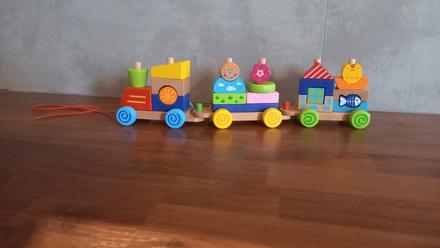 Drevený vlacik skladačka viga masinka, 