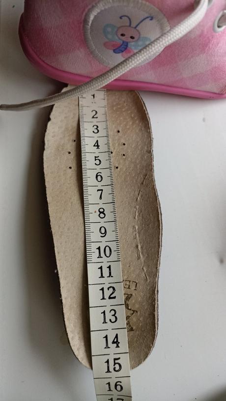 Papučky na šnúrky 2x veľ.25, 25