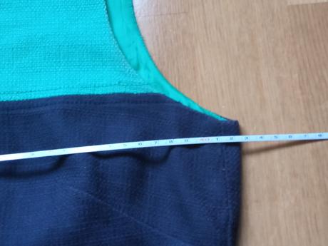 Púzdrové šaty zn. banana republic, m