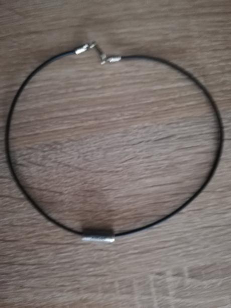 Náhrdelníky, náramok,