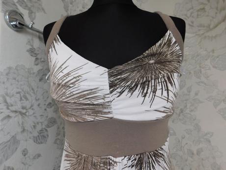 Pekne letne šaty, 36