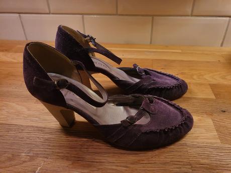 Kožené talianske lodičky so zapínaním, 37