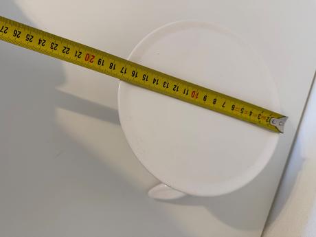 Veľkonočný zajac s podnosom, 