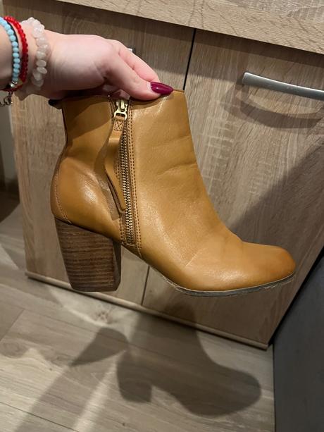 Dámske kožené čižmy, 40