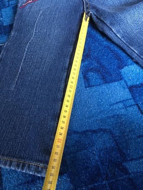 Krásne podšité rifle s výšivkou 104, 104