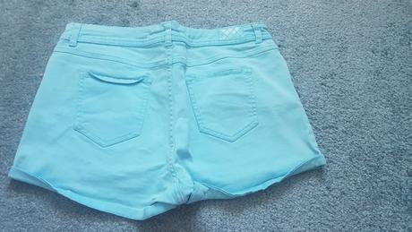 Modre sortky, house,m