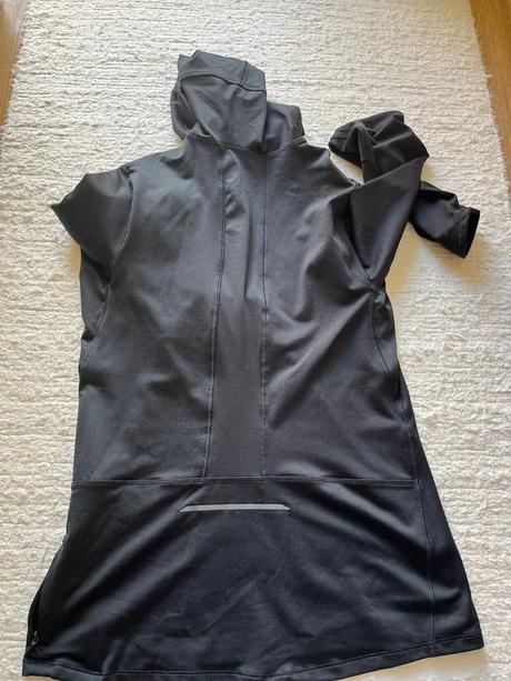 Reebok tricko na beh s kapucnou, reebok,s