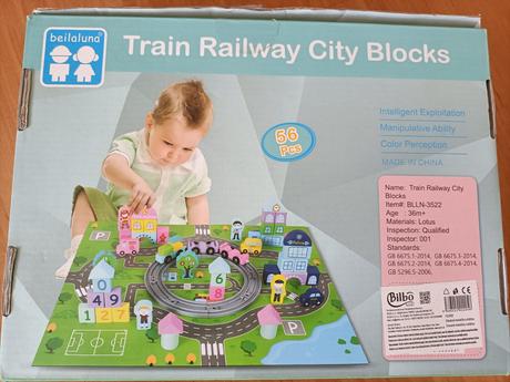 Drevené kocky a vláčik, 