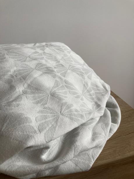 Satka na nosenie omnifera, omnifera