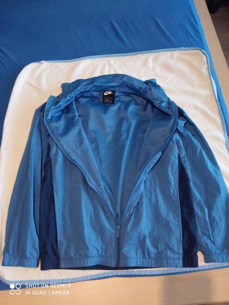 Tenká bunda, nike,152