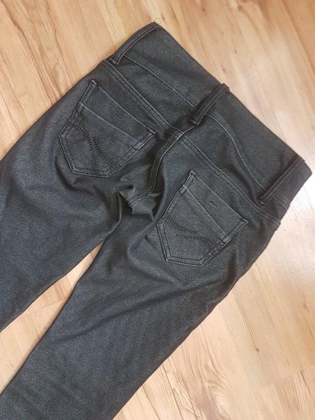 Mierne elastické nohavice/rifle zn.re-dress č.27, s